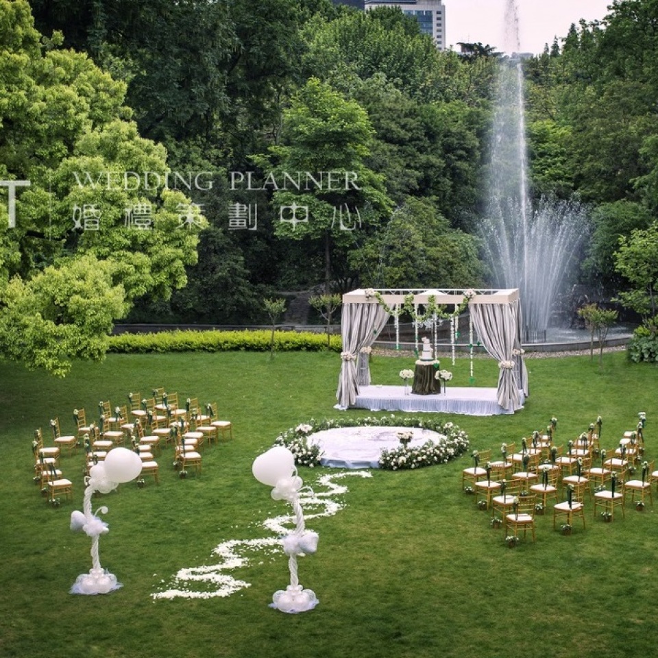 科学会馆的草坪婚礼