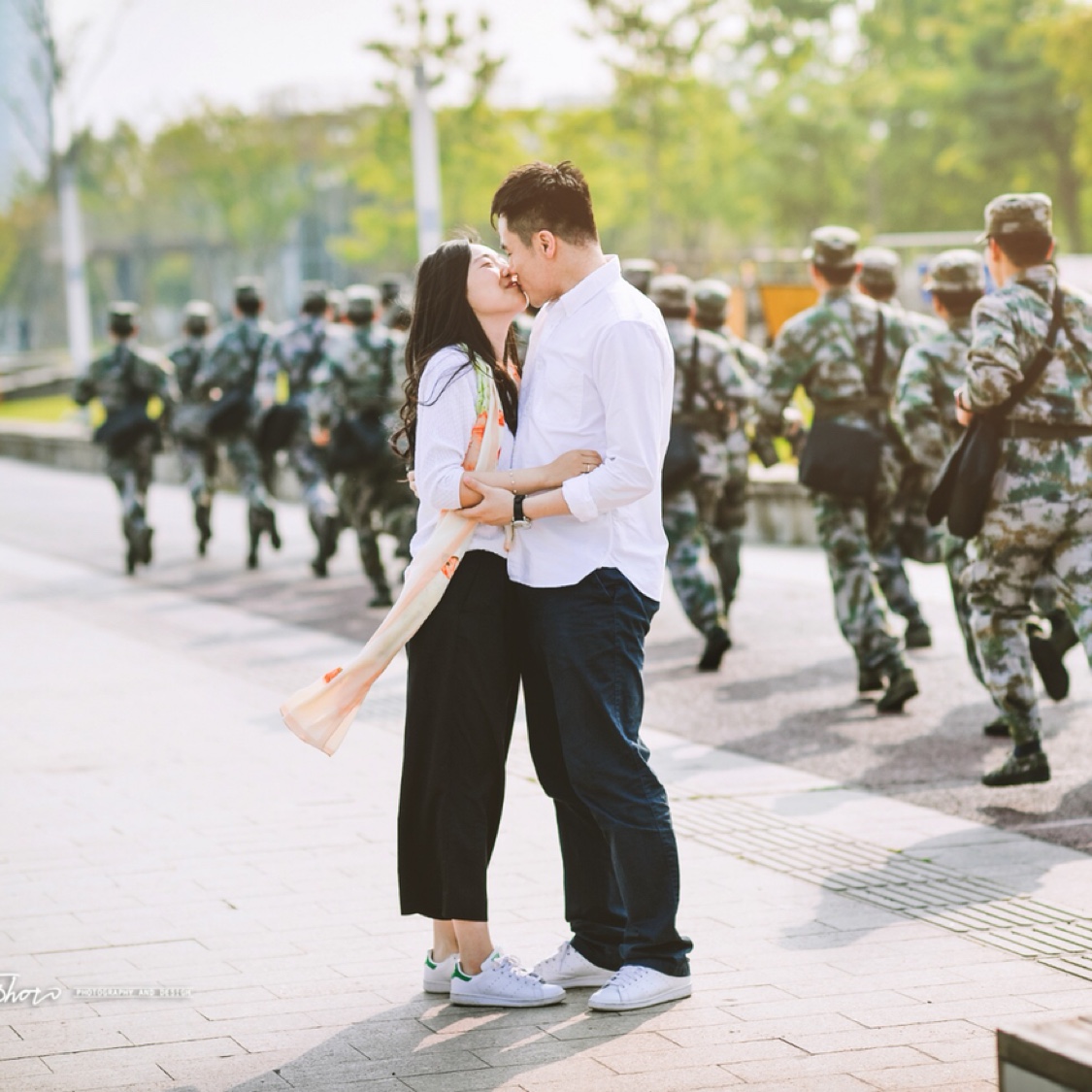因为我们的婚前拍摄，所以你更应改来定我们