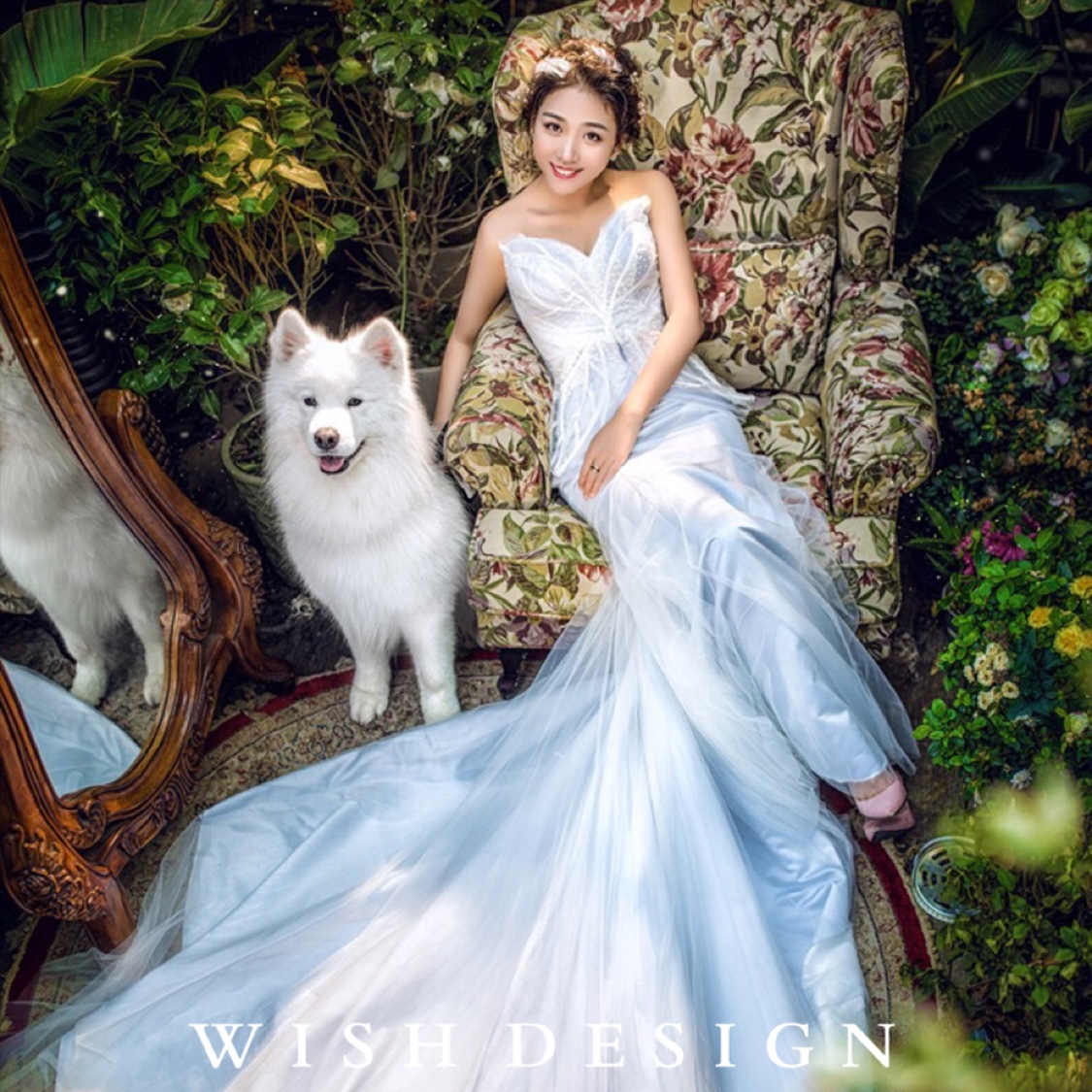 蓝蝴蝶鱼尾婚纱礼服，玻璃花房的梦境